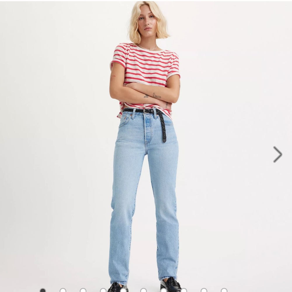 Levi’s 501 JEANS. Color: OJAI LUXOR LAST
Size: 26w x 28l
